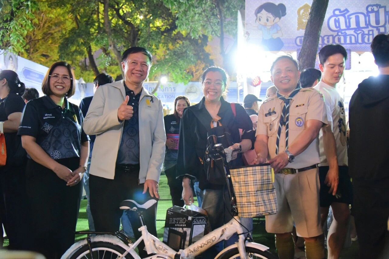 泰国中国国际学校（曼谷）-“以艺术传递仁爱，用教育连接世界”中泰国际学校亮相2025泰国红十字会年度慈善嘉年华